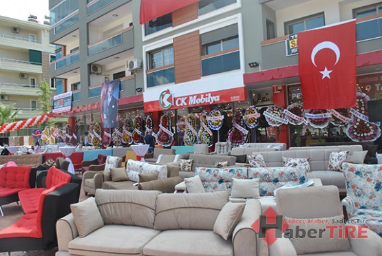CK Mobilya Tire’deki dev mağazasını görkemli ve yoğun katılımlı bir törenle açtı.

Ercan ÇELİK